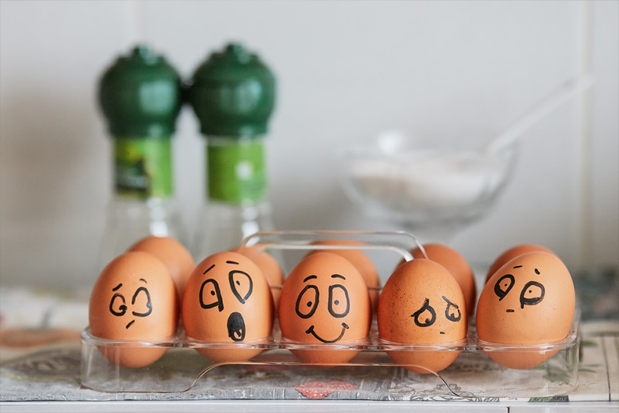 2 – eggs with emotions_unsplash